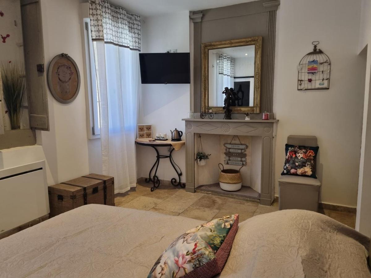 Bed and Breakfast La Bastide à Bédarrides Extérieur photo