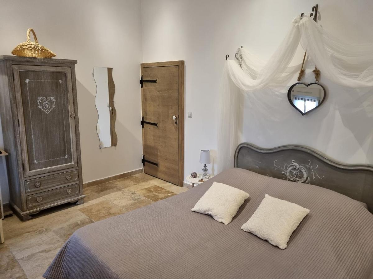 Bed and Breakfast La Bastide à Bédarrides Extérieur photo